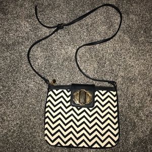 ✨🖤 Chevron deux lux Purse - Like New from Buckle!